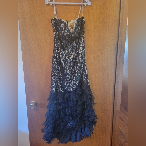 Formal Mermaid Gown - Picture 1 of 5